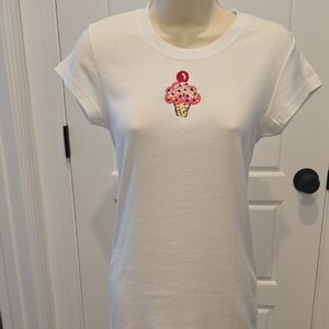 Vintage White Cupcake  Embroidered Women's Top Size L
